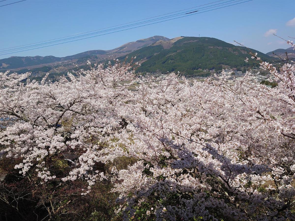 Отель Kazeno Sanso Yamashiro Юфу Экстерьер фото