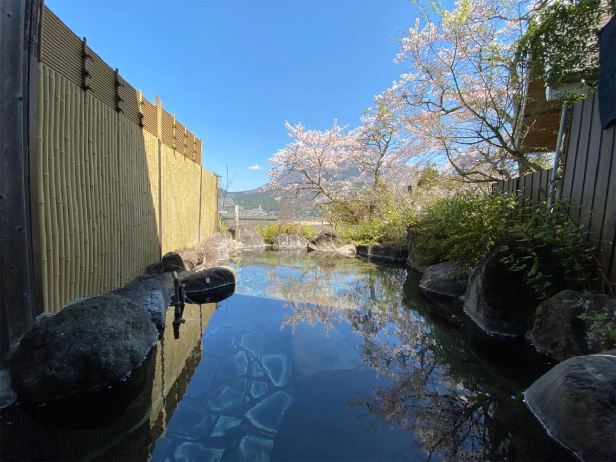 Отель Kazeno Sanso Yamashiro Юфу Экстерьер фото